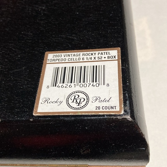 2003 VINTAGE ROCKY PATEL TORPEDO CIGAR BLACK BOX - Picture 4 of 14